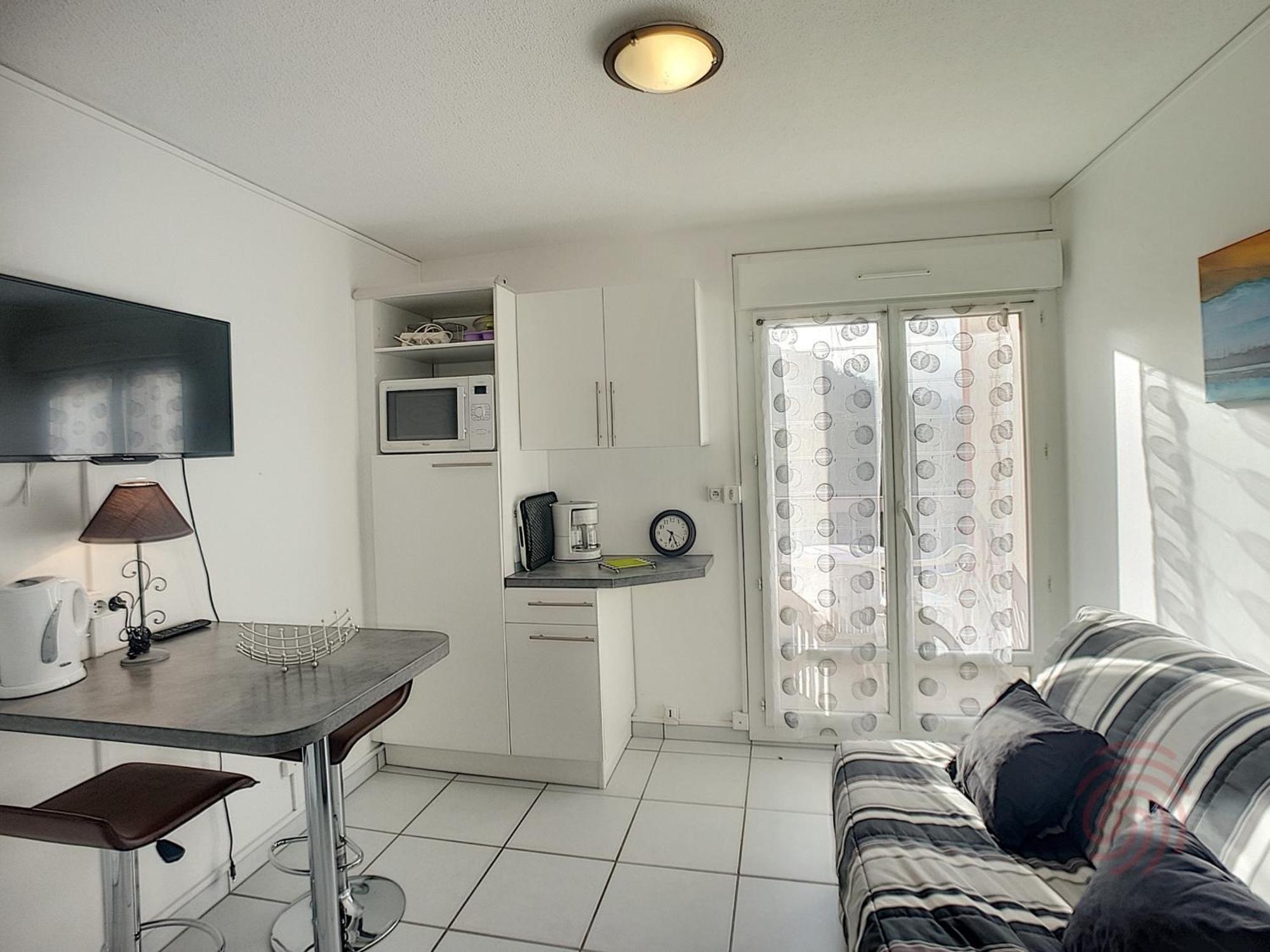 למאלו-לה-בן Studio Renove Avec Balcon, Animaux Acceptes, Wifi, A 650M Des Thermes - Fr-1-451-92 מראה חיצוני תמונה